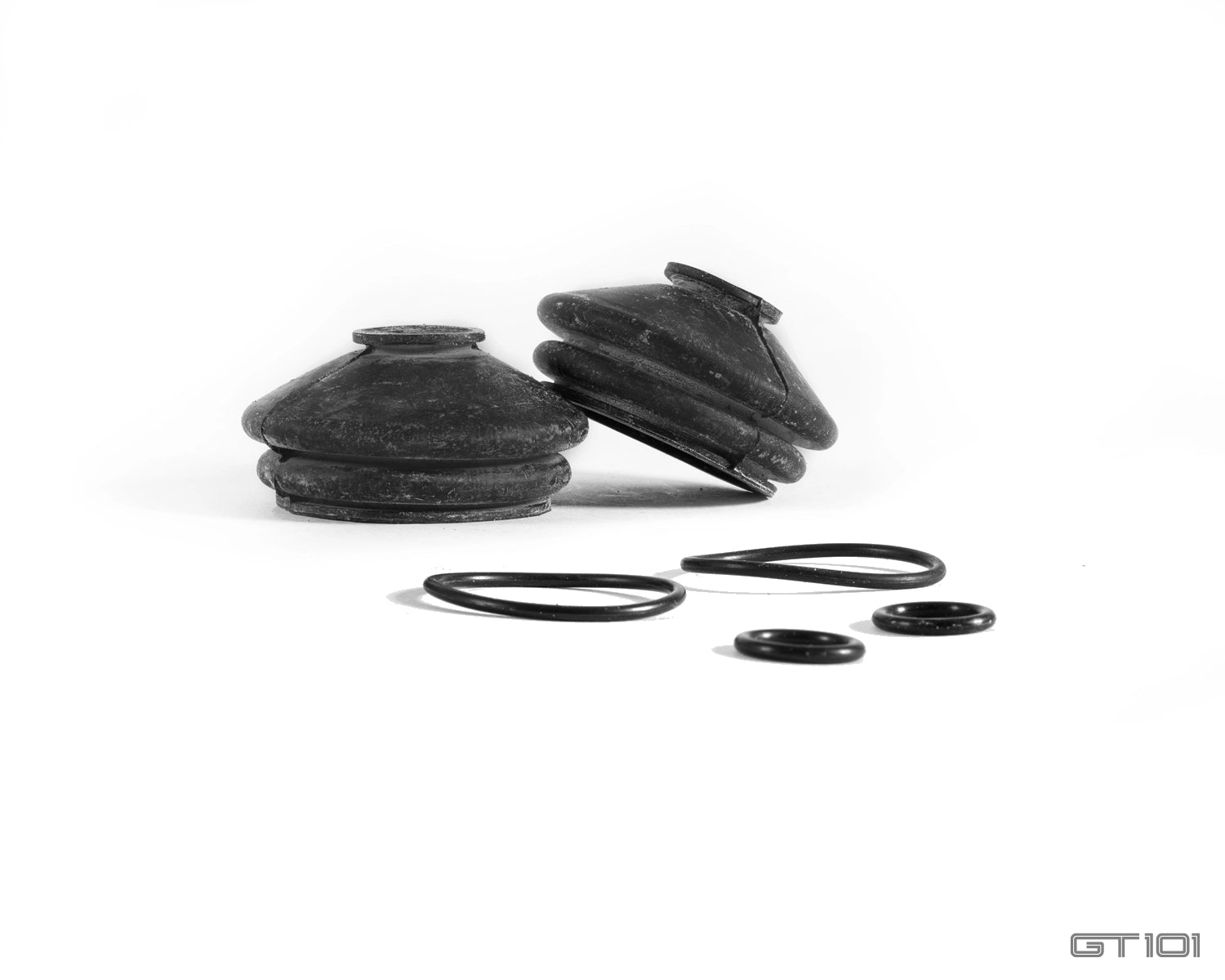Replacement inner rear tie rod rubber dust boots with retaining rings for 2005–2006 Ford GT.