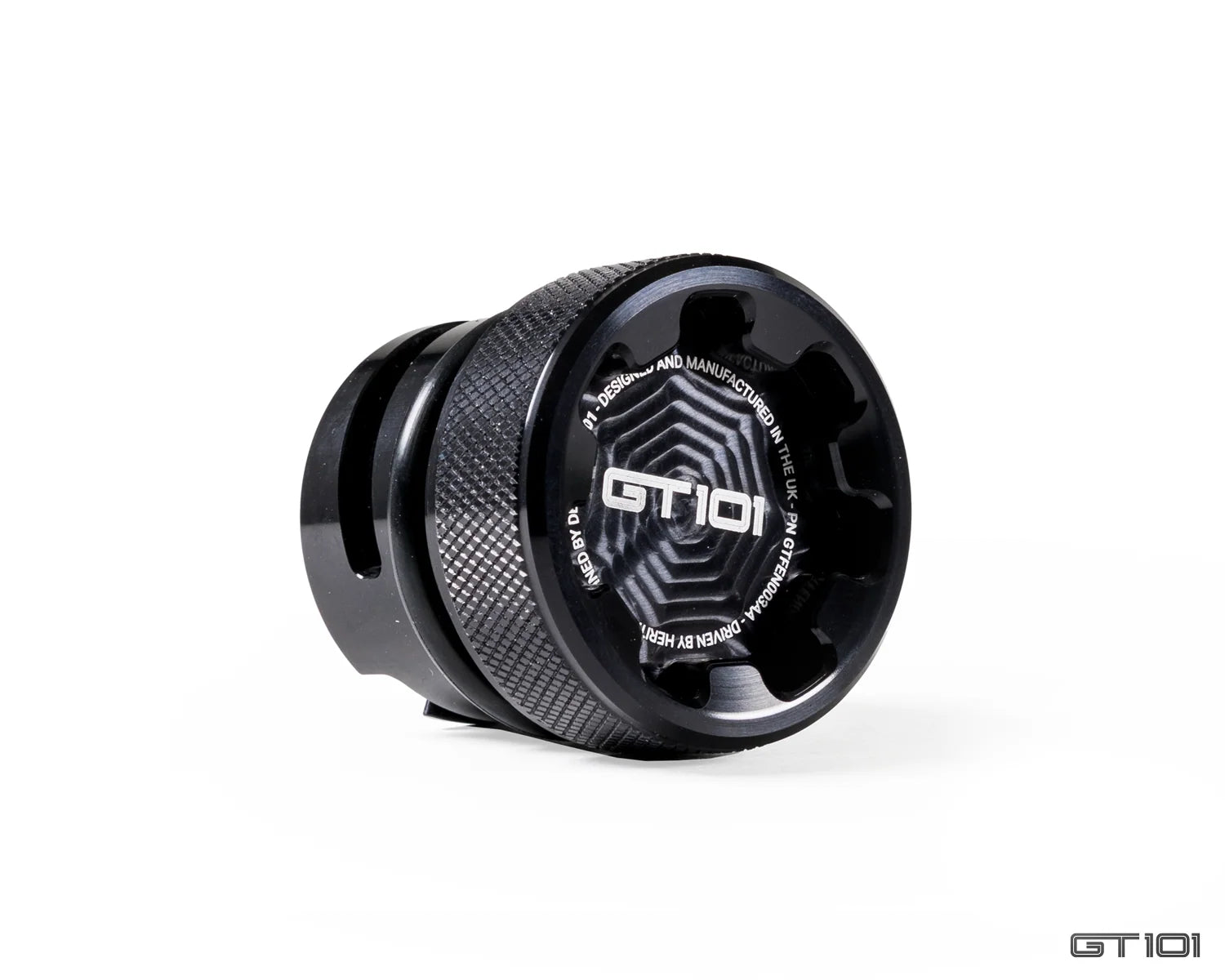 GT101 billet aluminium oil filler cap for Ford Mustang S550 and S650, black anodised finish with knurled grip and engraved GT101 logo